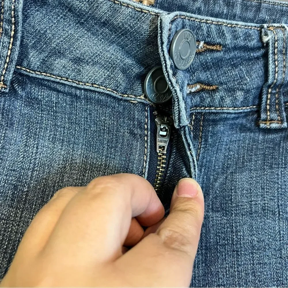 Kut from the Kloth Boot Cut Jeans size 6